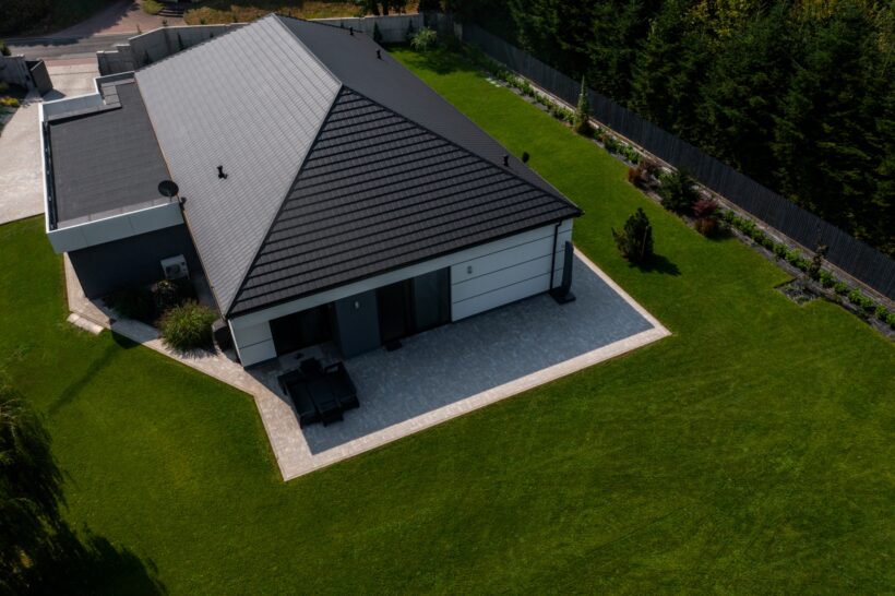 Blachodachówka modułowa IZI ROOF | Powłoka HERCULIT HC8017